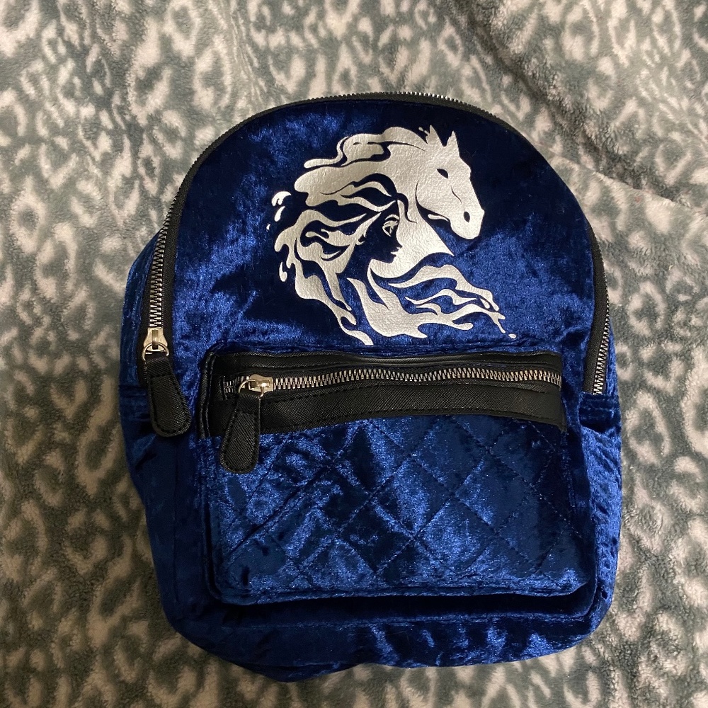 Frozen Two Elsa/Water Horse mini backpack